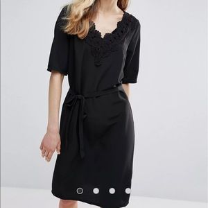 ASOS Ichi Lace Trim Serena Shift Dress S